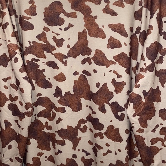 #1356 Super Cozy Cow Print Long Sleeve Sweater Top - Picture 8 of 17